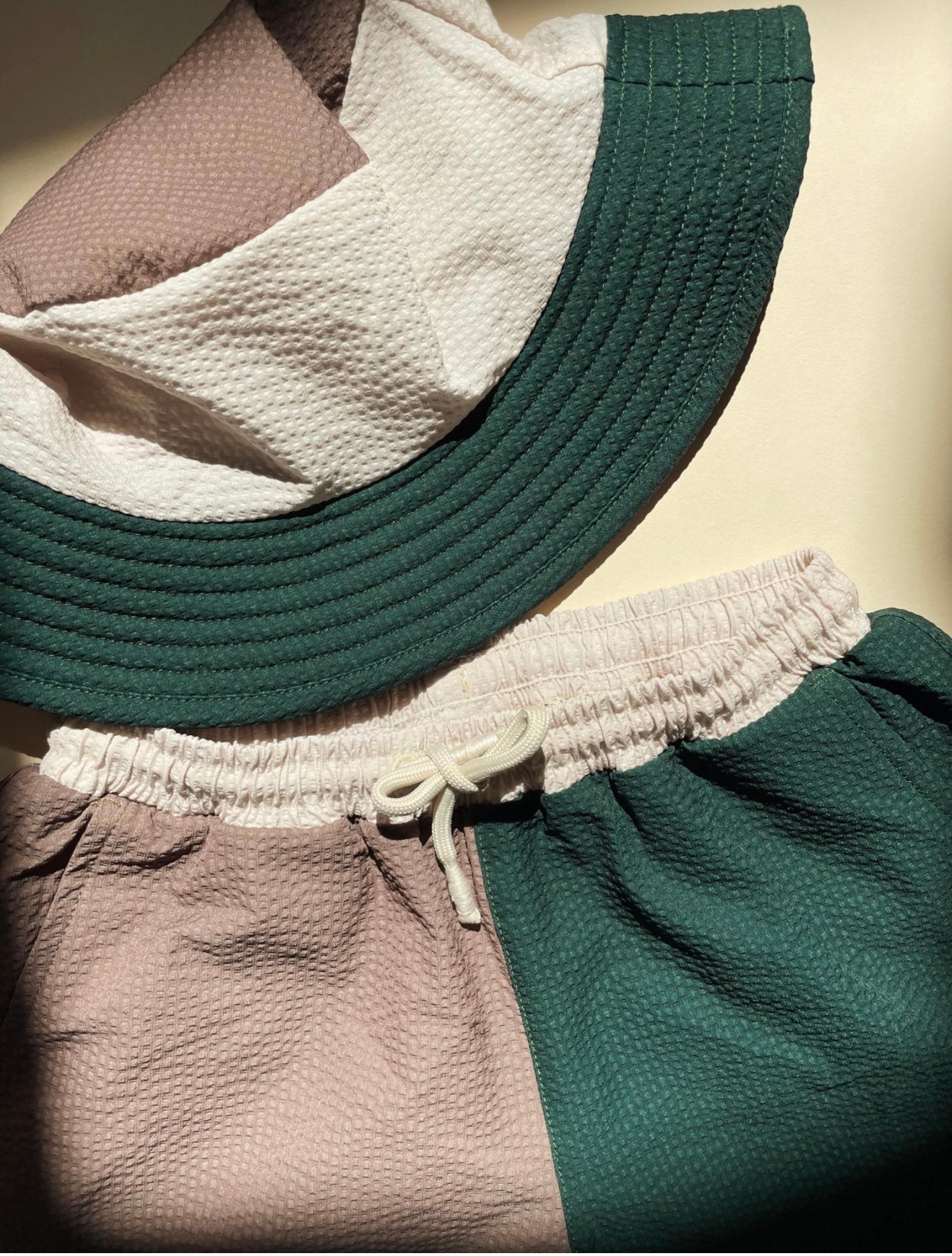 SEER ASNOU BUCKET
HAT