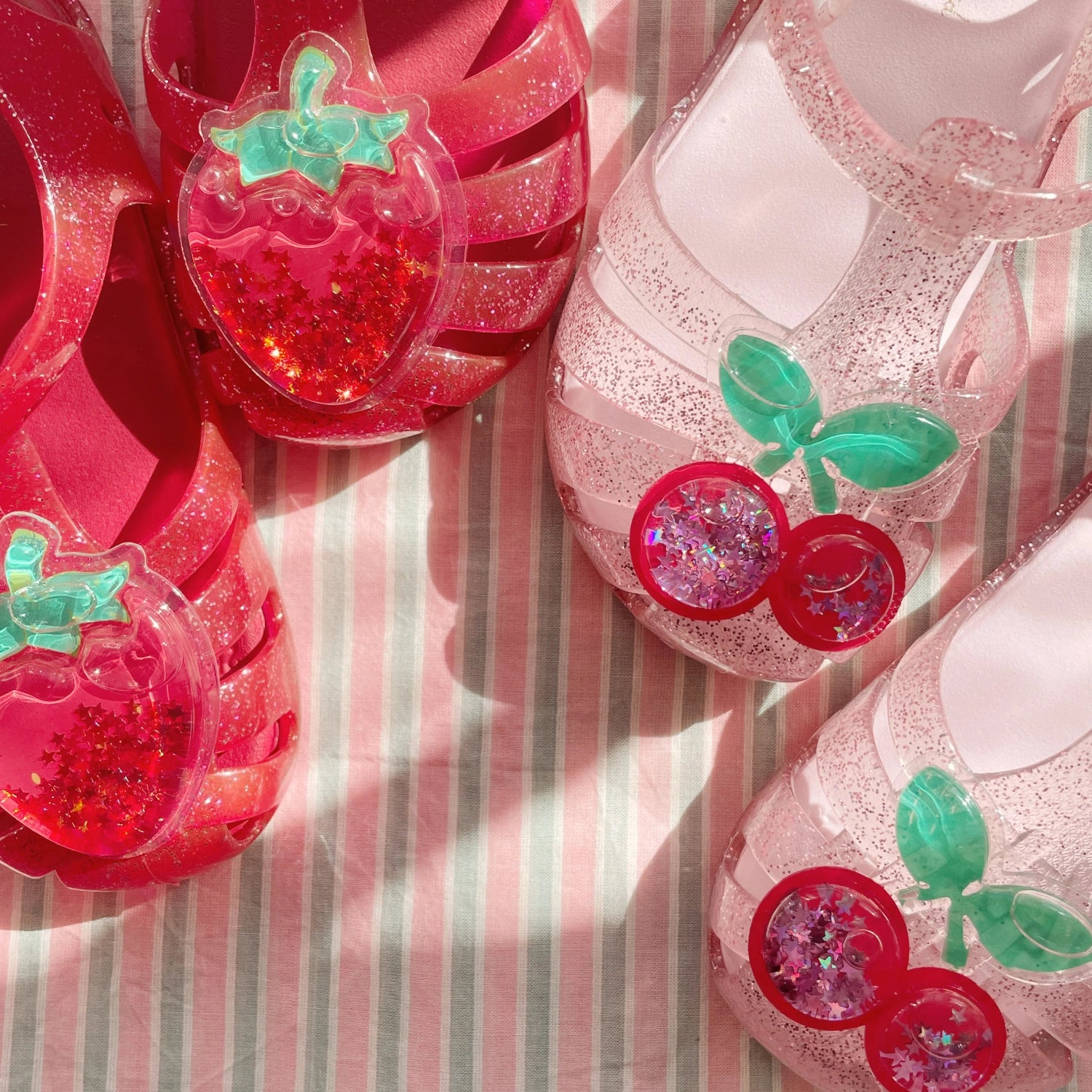 Konges Sløjd cherry jelly sandals for kids