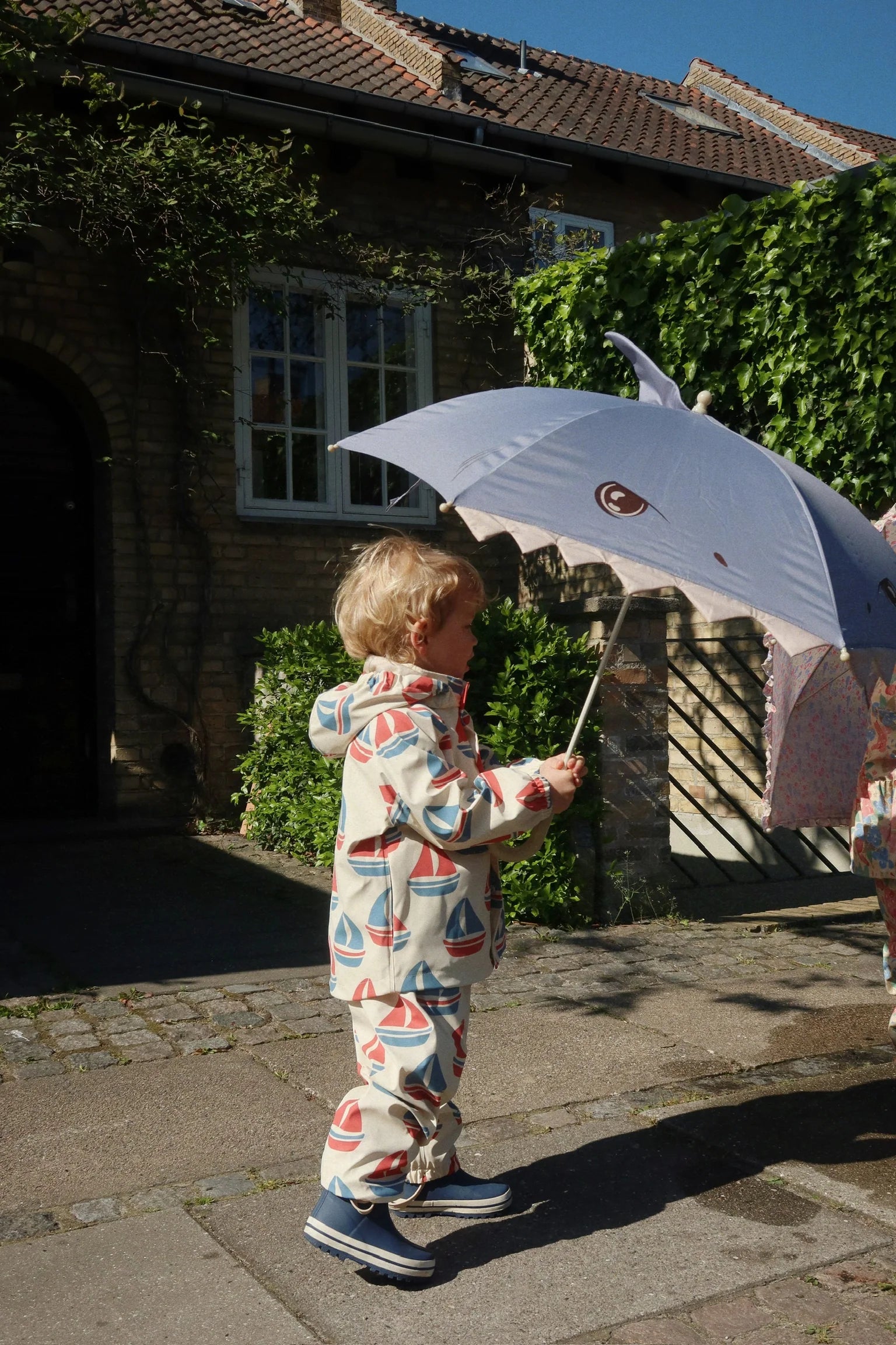 Shark Umbrella – Konges Sløjd