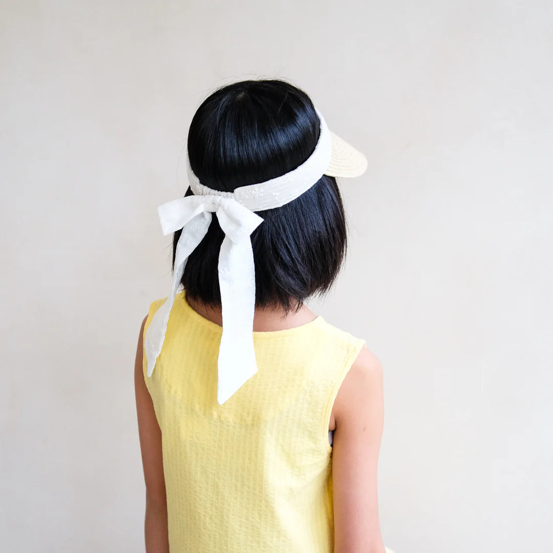 Broderie anglaise visor