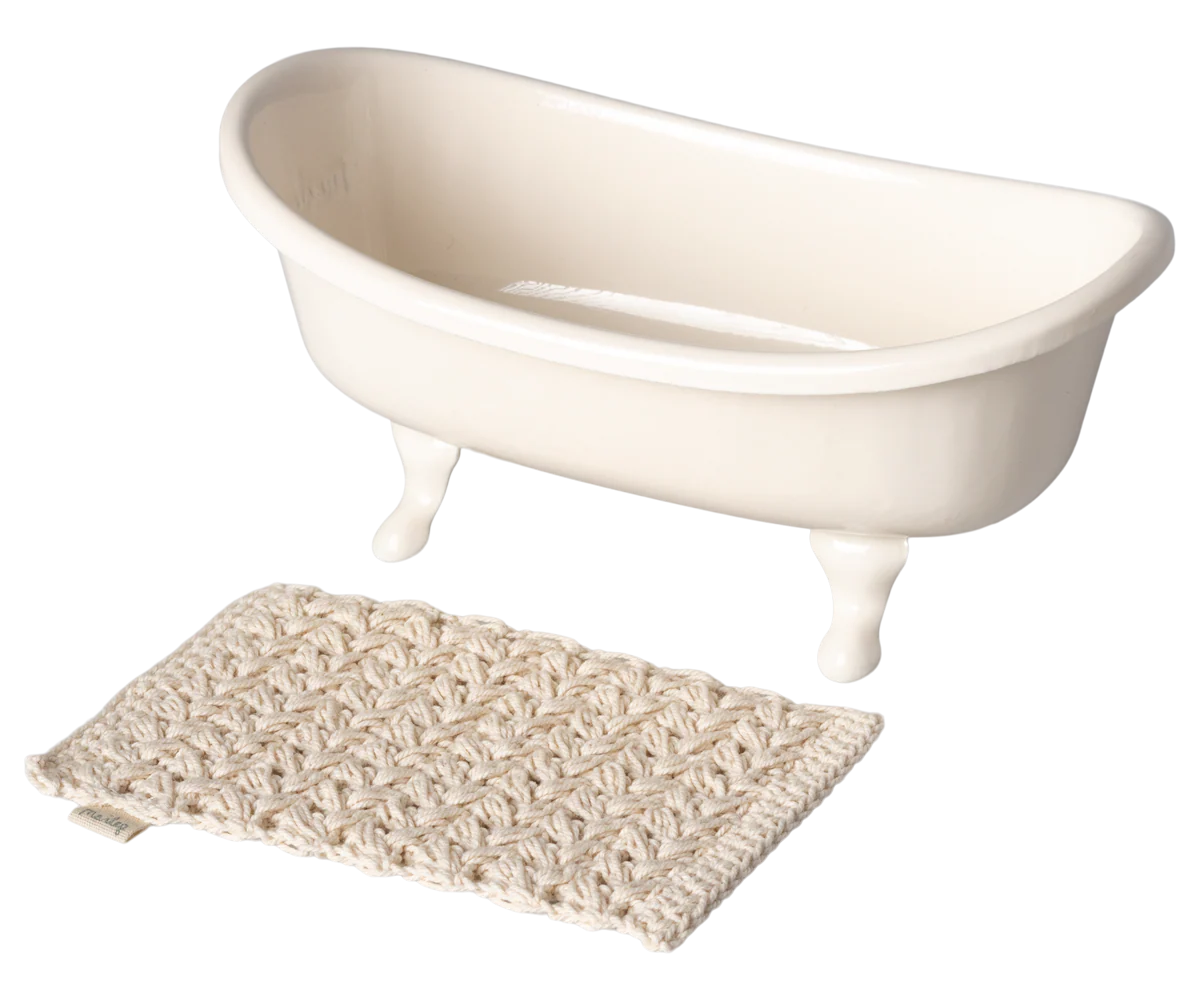 Maileg Bath Mat Miniature – styled in Maileg mouse bathroom