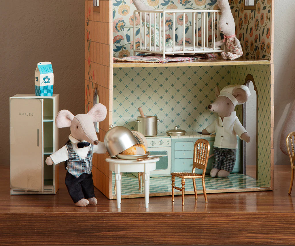 Mouse Side Table – Maileg