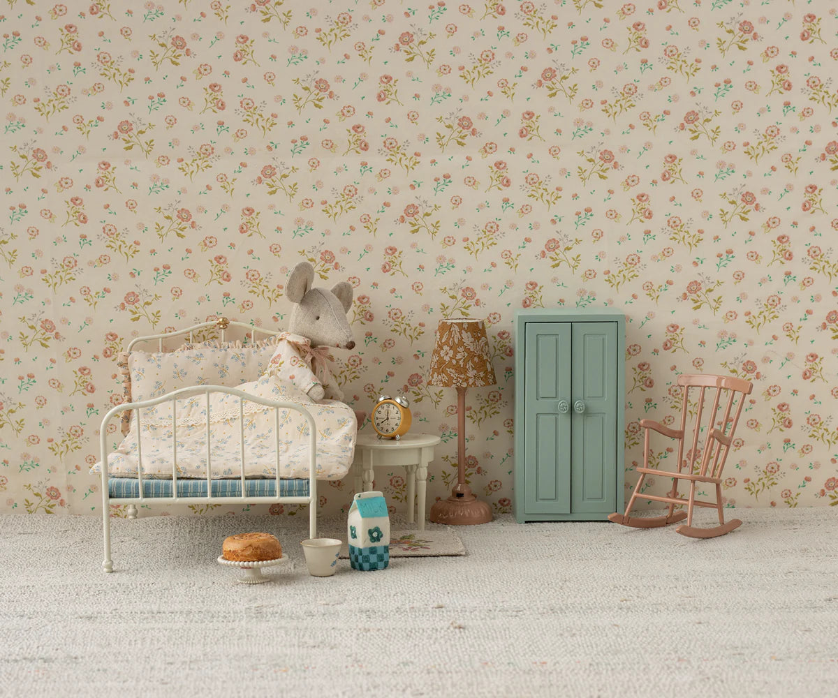 Mouse Side Table – Maileg