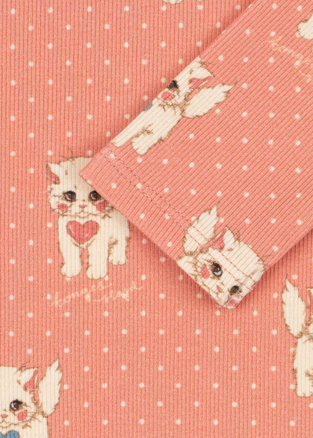 Konges Sløjd Ella LS Tee GOTS Ciao Miao Rose — lifestyle shot of child wearing long sleeve tee