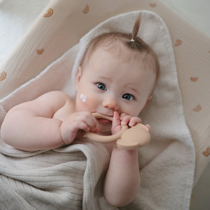 Dog Teether – Mushie (image 6)