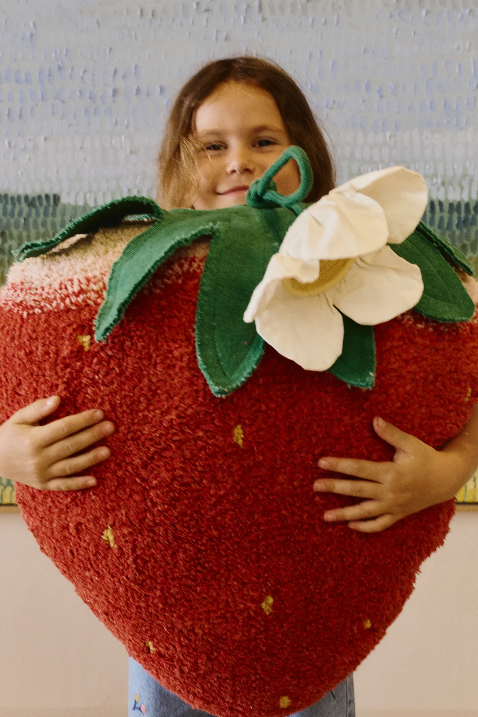 FLOOR CUSHION STRAWBERRY