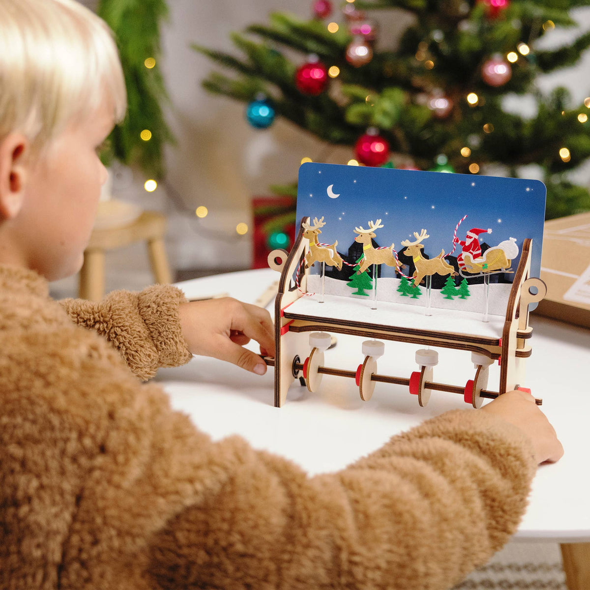 KiwiCo Santa's Sleigh Automation Engineering Kit, view 4