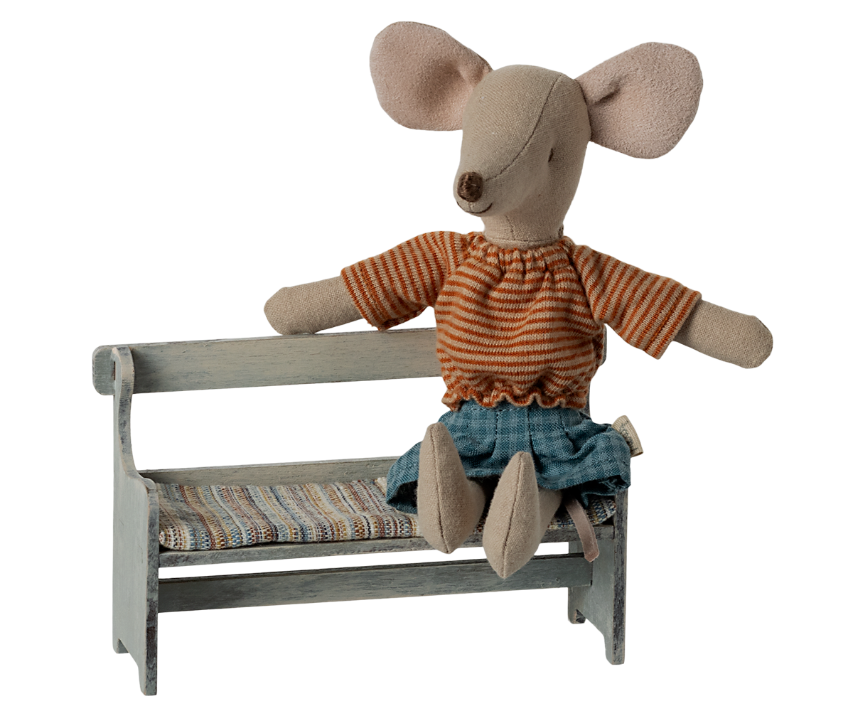 Bench, Mouse - Vintage Off White with mouse
