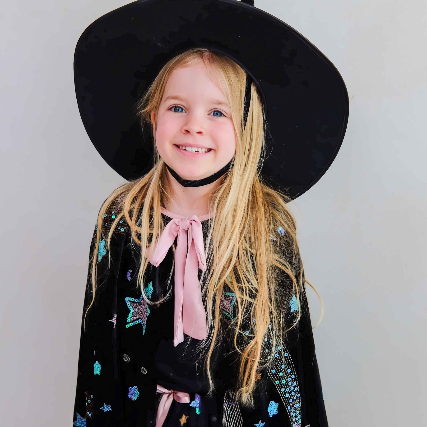 Luna Velvet Witch Cape worn