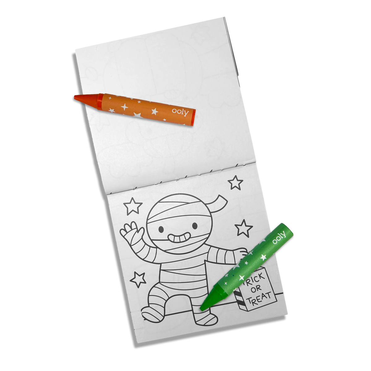 Ooly Carry-Along Coloring Book Set Happy Haunts, jumbo crayons detail