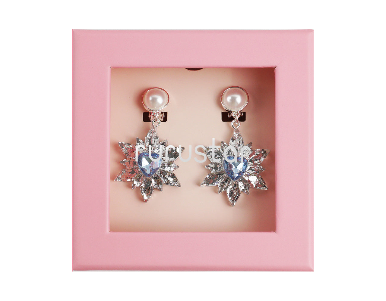 Snowflake Earrings styled - Rurustar