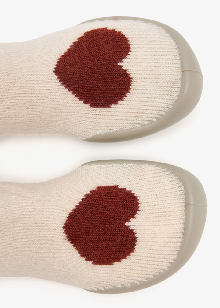 Collégien Coeur en Chocolat Slippers – White (image 2)