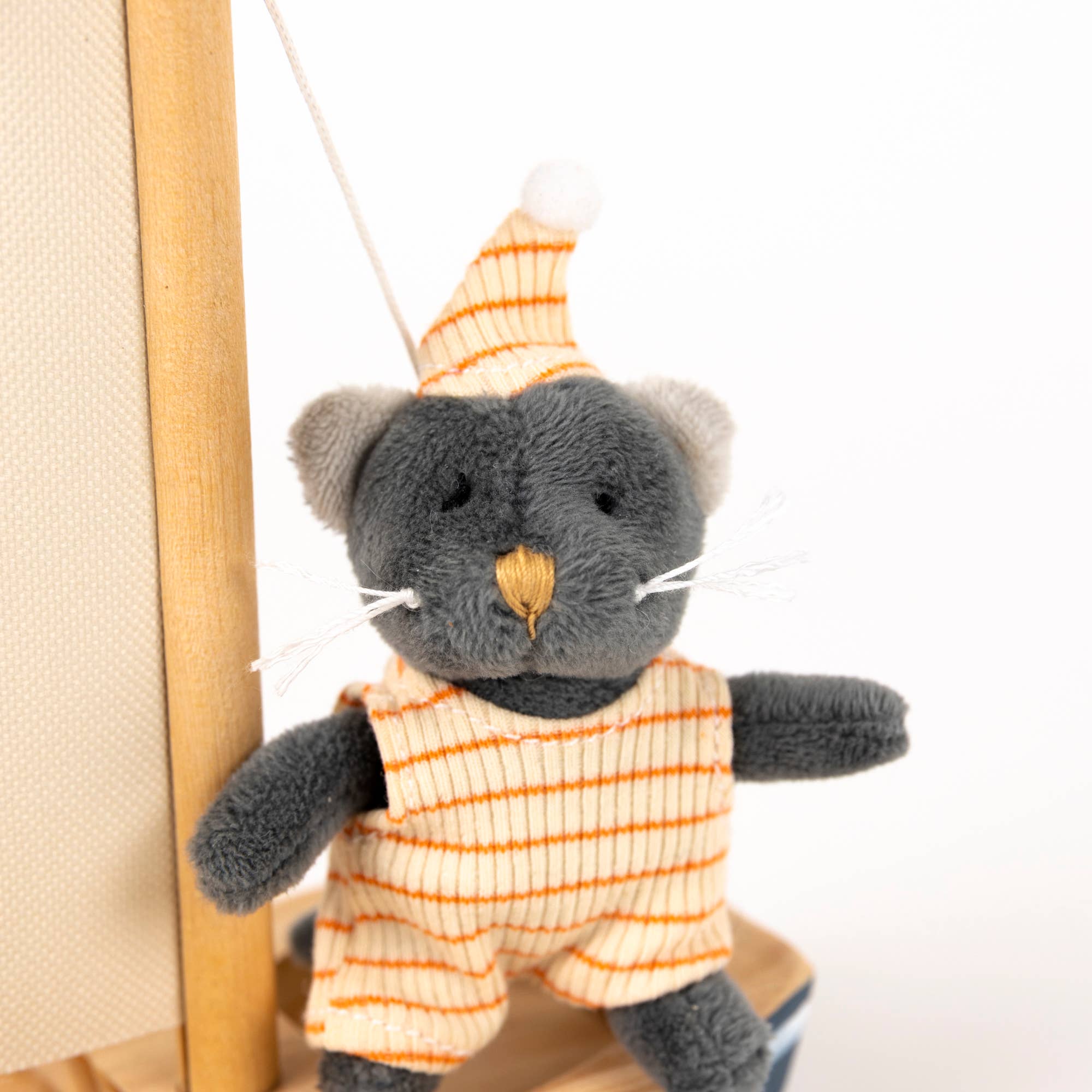 Malo the Cat in a Boat – Egmont, view 2