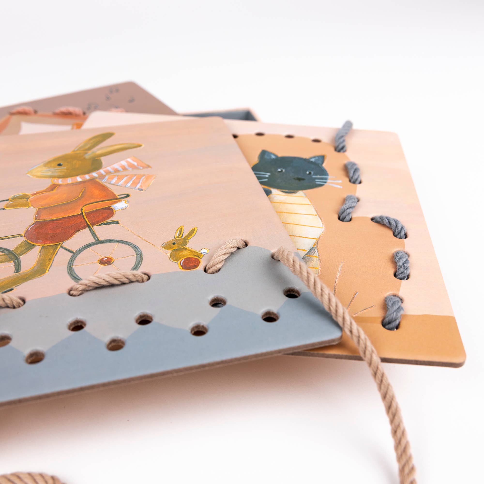 Sewing Cards Friends – Egmont