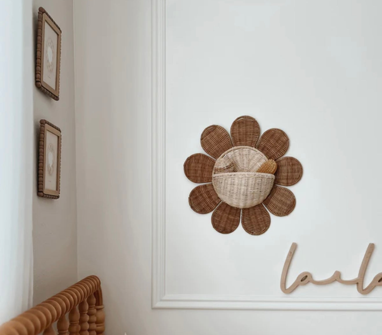 Rattan Daisy Wall Basket – OlliElla