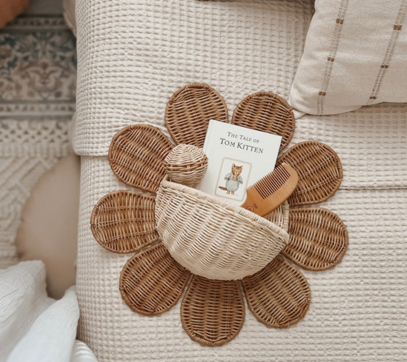 Rattan Daisy Wall Basket – OlliElla