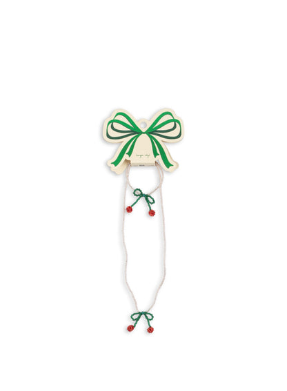 PEARLY NECKLACE &
BRACELET SET