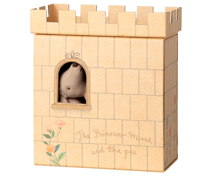 Princess and the pea, Big sister mouse