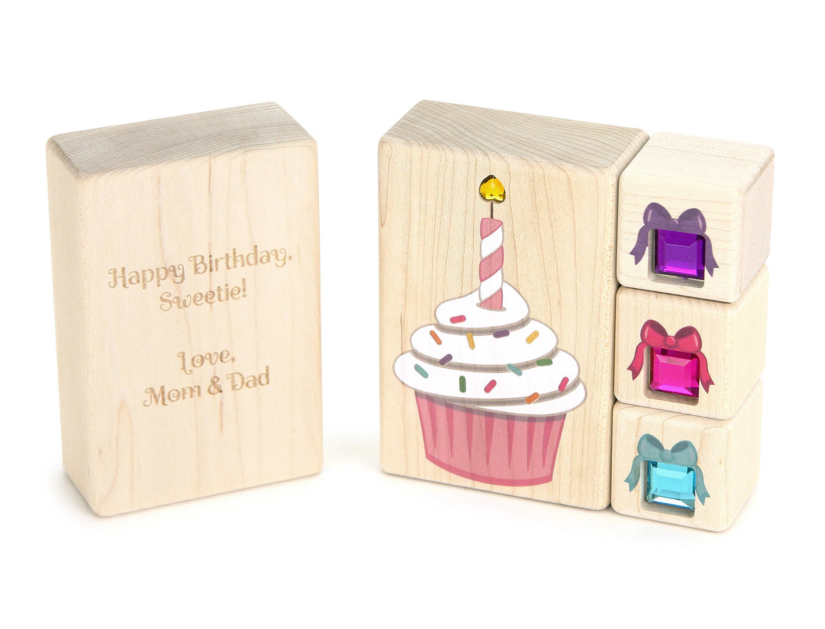 4 pc. Pink & White Cupcake Gem Message Blocks
– Everwood Friends