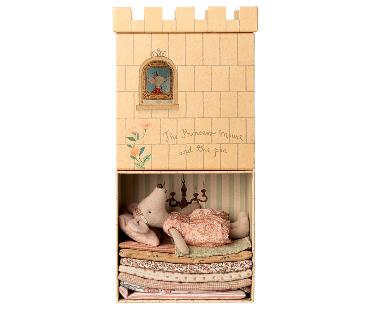 Maileg Princess and The Pea, Big Sister Mouse