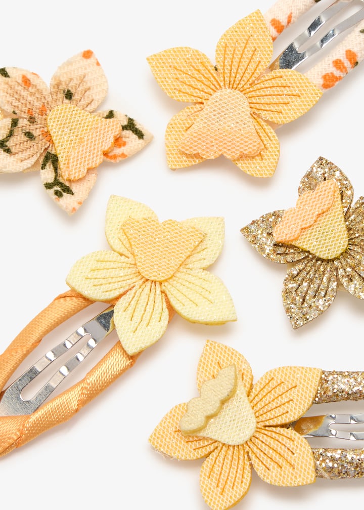 Mimi and Lula daffodil flower mini hair clips set