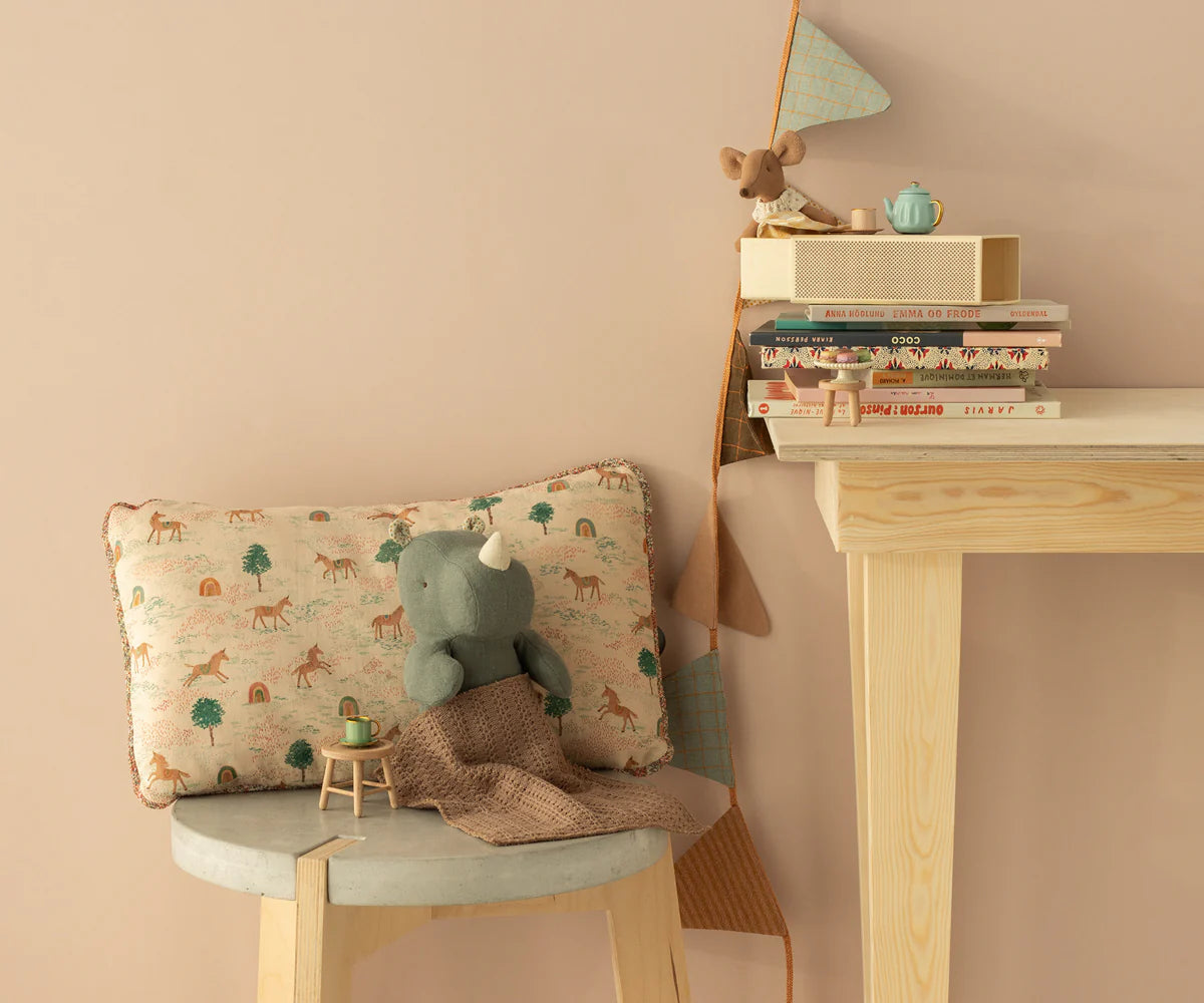 Maileg Unicorn Cushion – detail of unicorn embroidery