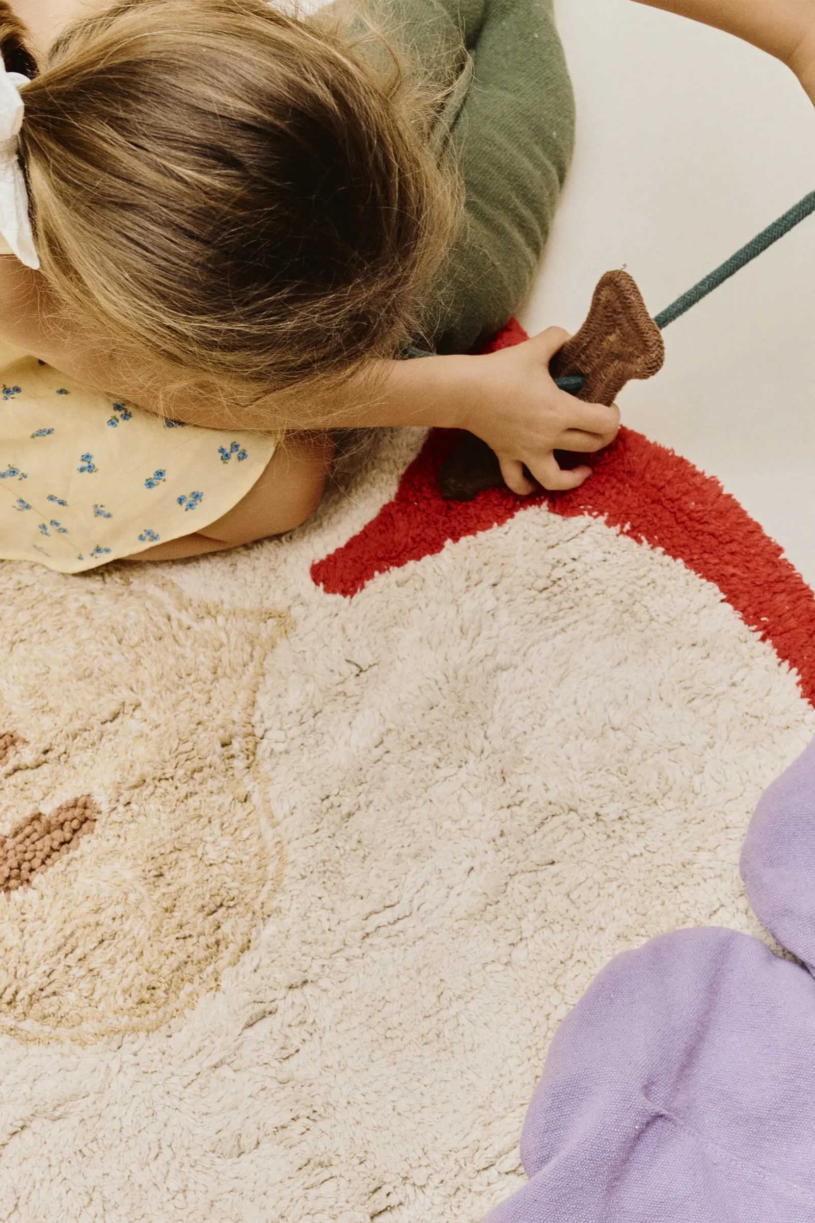 WASHABLE RUG APPLE