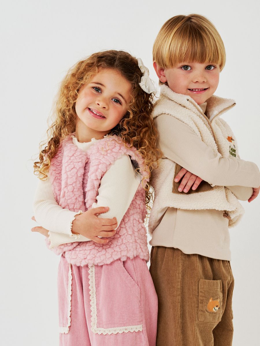 Nari Flower Teddy Vest – Petite Hailey kids plush vest, styled view