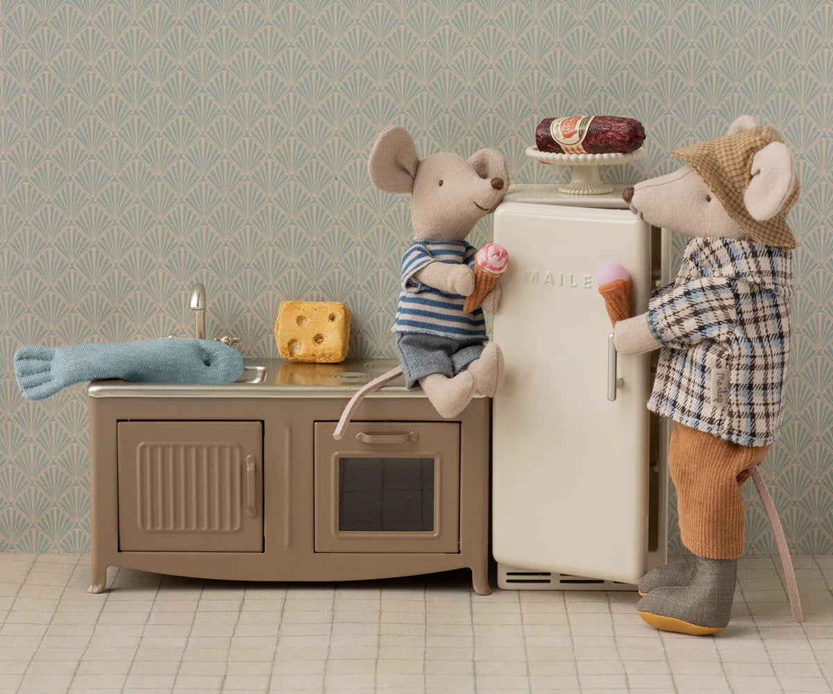 Metal Fridge, Mouse - Off white