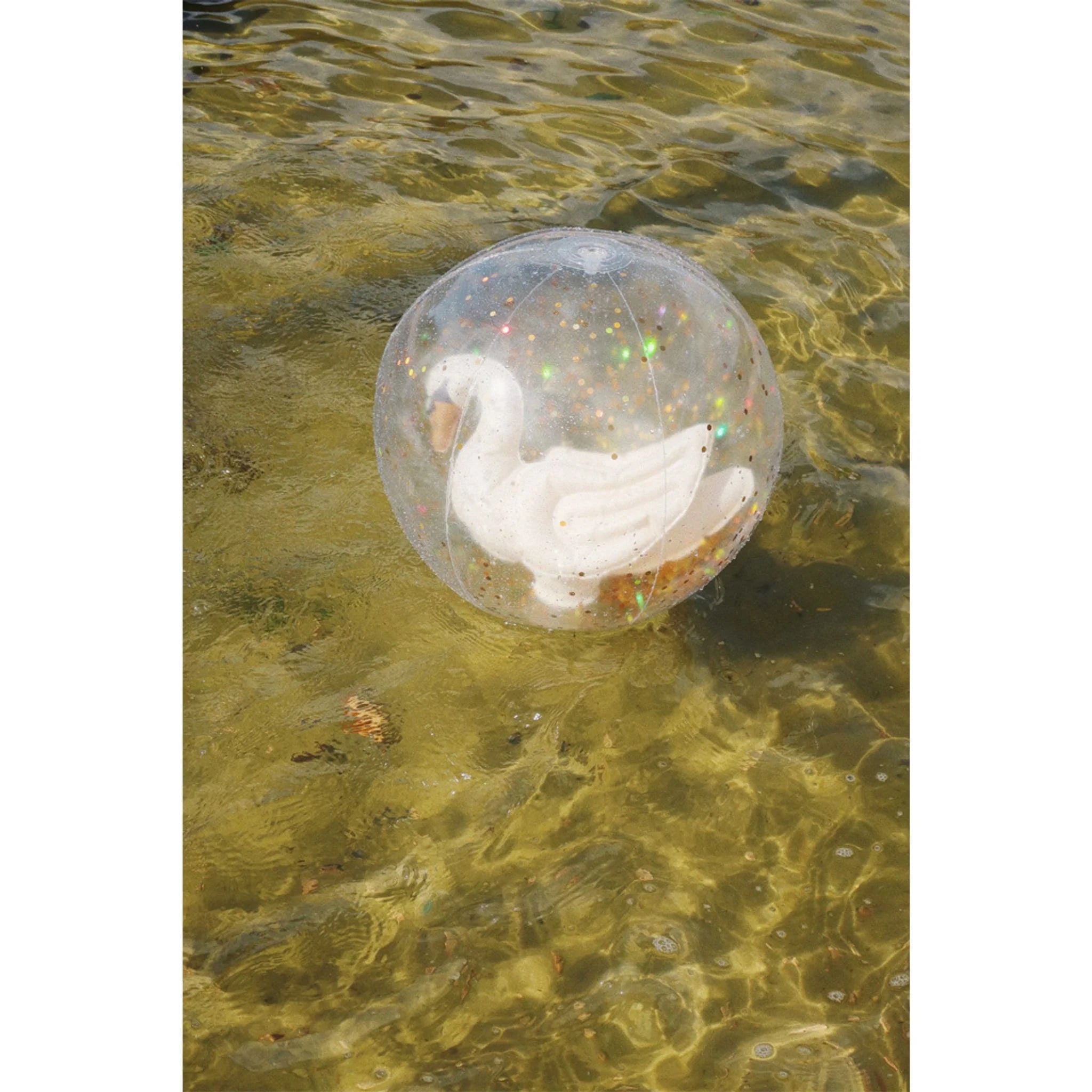Swan Beach Ball – Konges Sløjd (image 3)