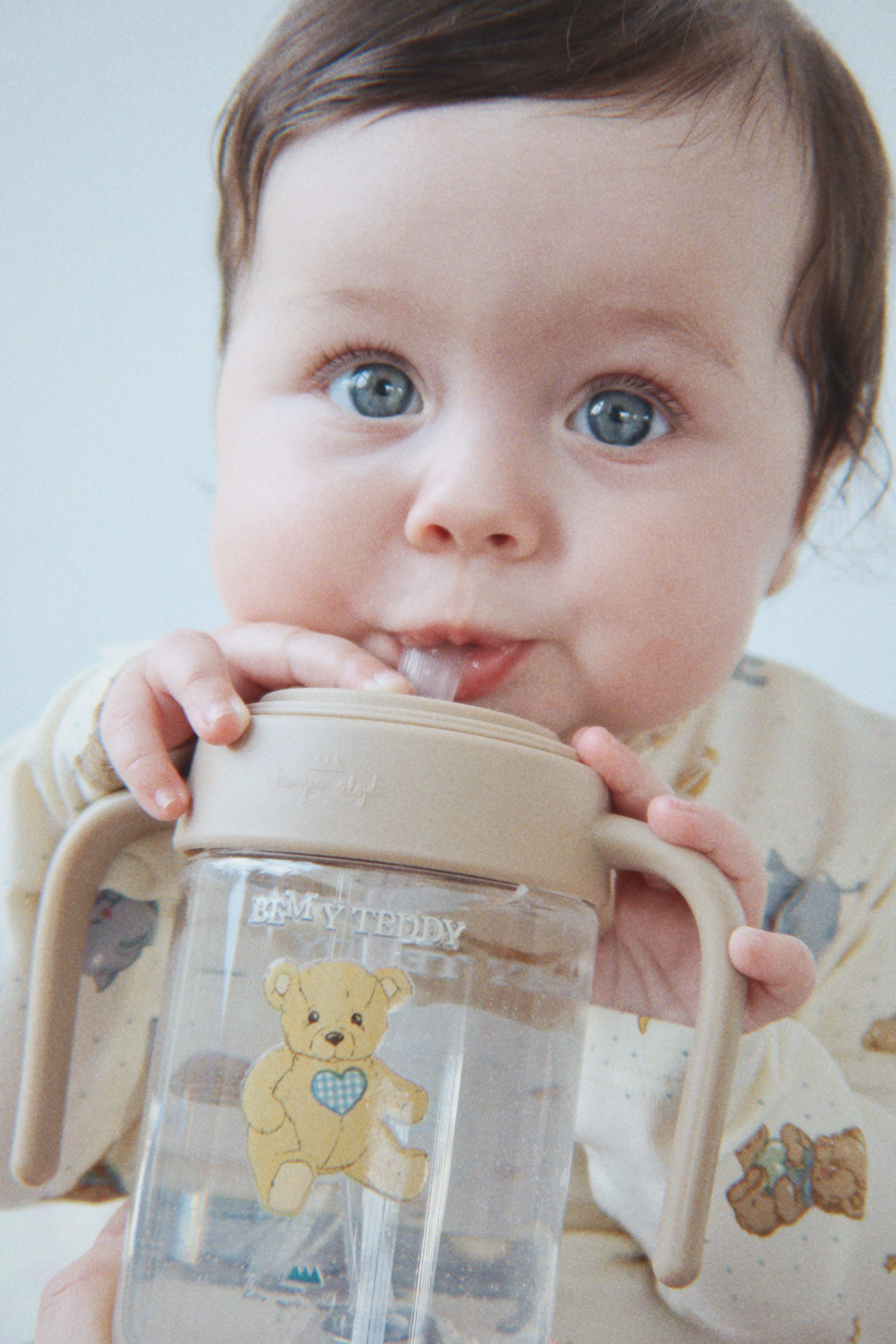 Bottle with Handle on model