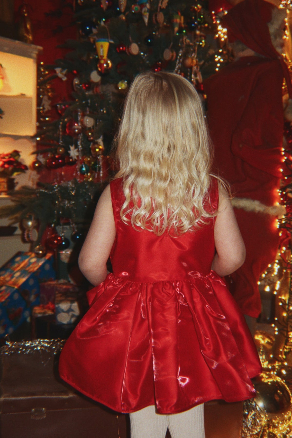 Konges Sløjd Bellis Dress in Barbados Cherry, party look