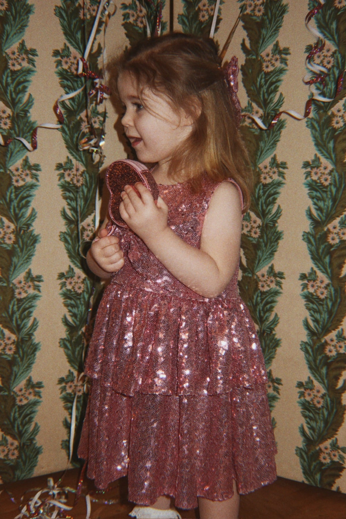 Girl wearing Konges Sløjd Tindra Dress in Mellow Rose