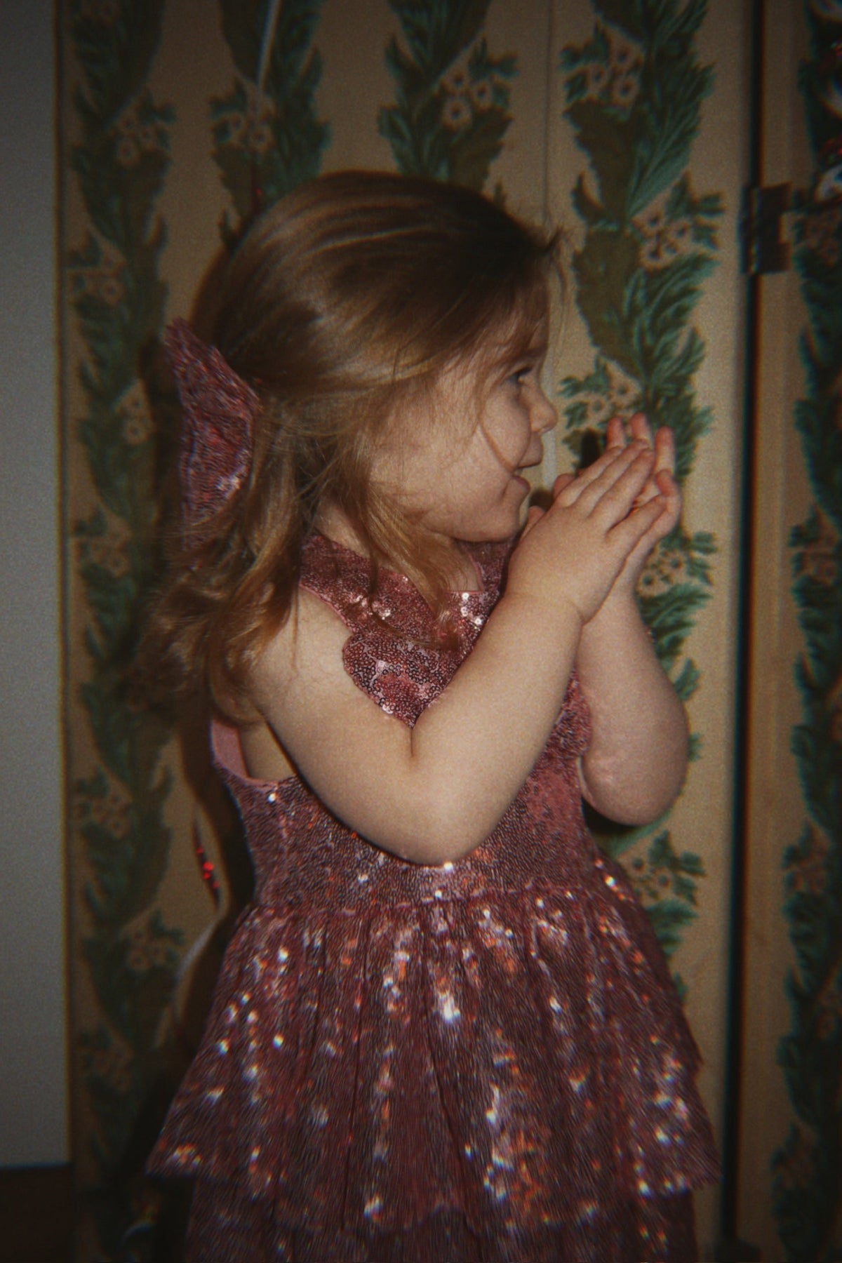 Konges Sløjd Tindra Dress in Mellow Rose, lifestyle