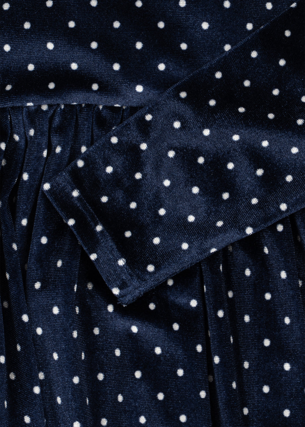 Konges Sløjd Ditzy Dress in Ditzy Dot, neckline detail