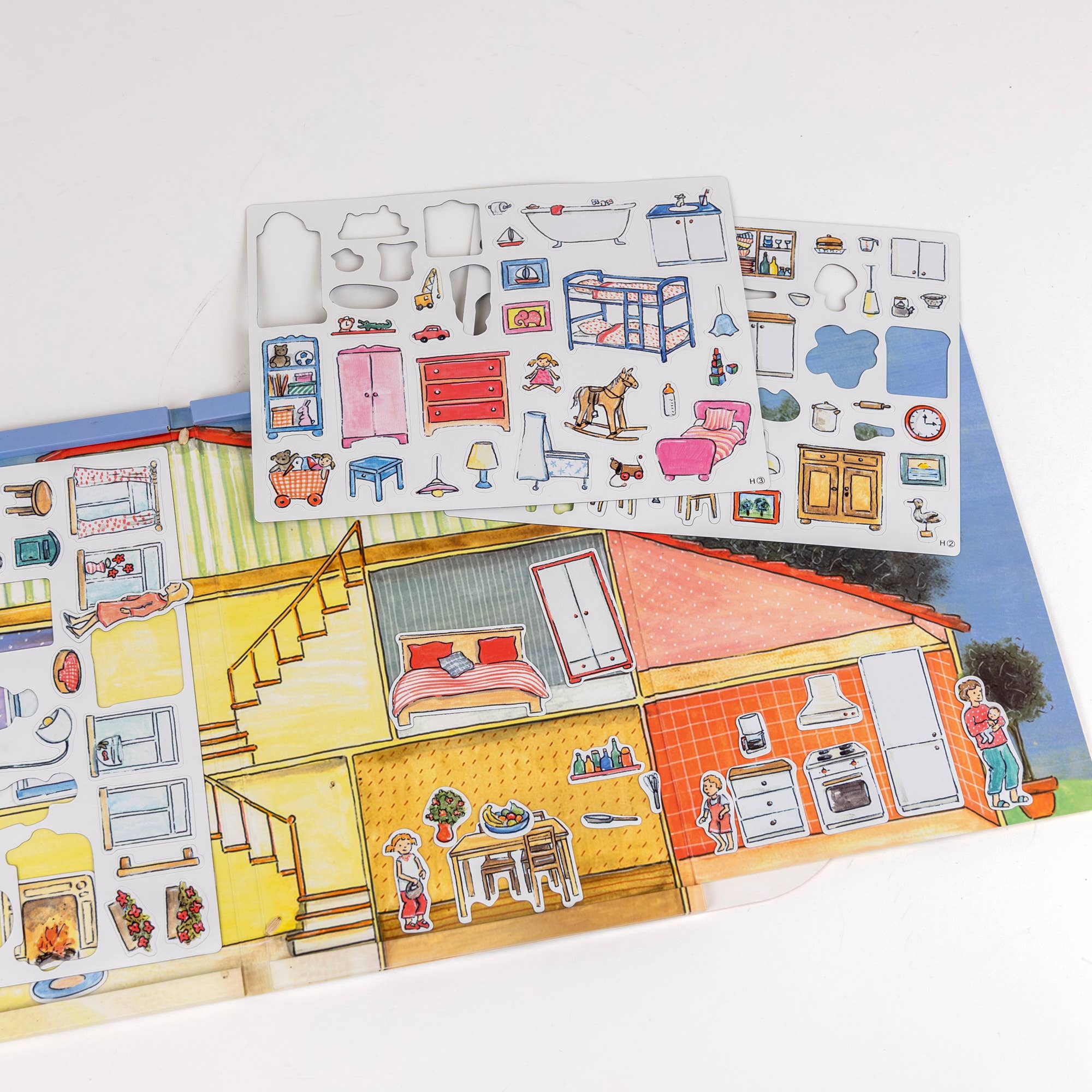 Magnetic Activity Game House – Egmont, view 2