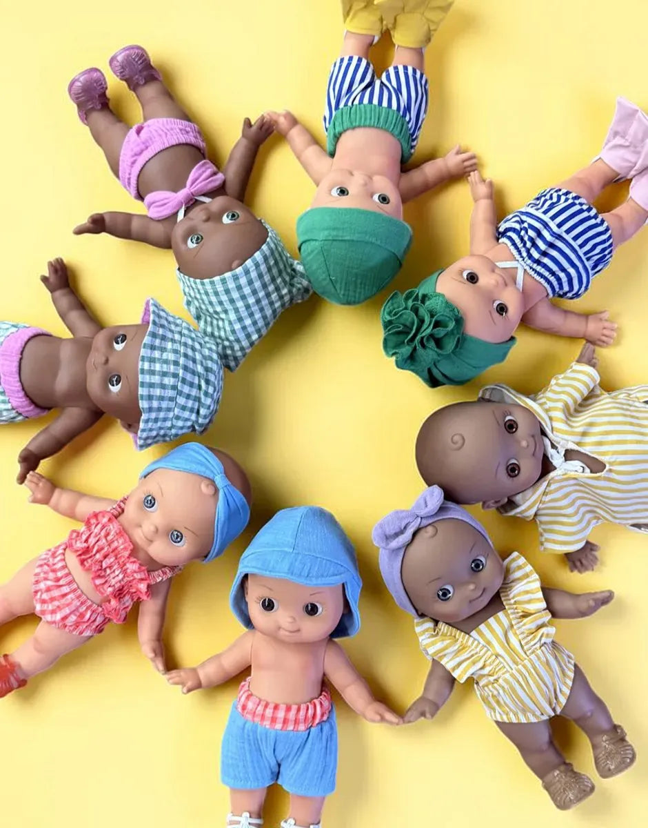 Maïa Mini Pancha doll beach set by Minikane – alternate view